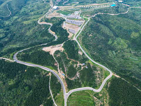 航拍河南太行山路