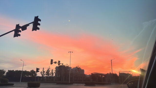 朝霞