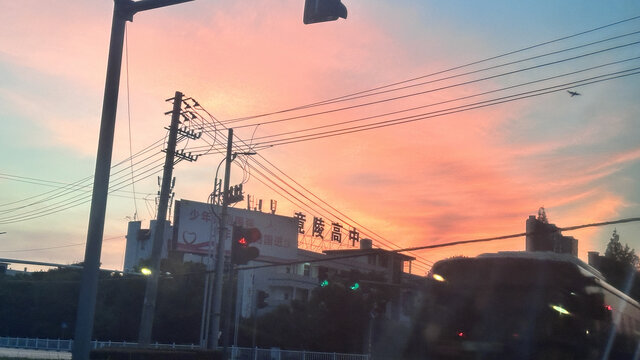 朝霞