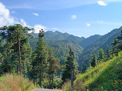 山脉远山