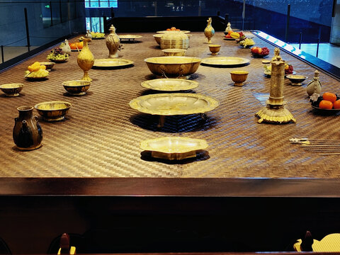 西安安仁坊唐朝餐桌