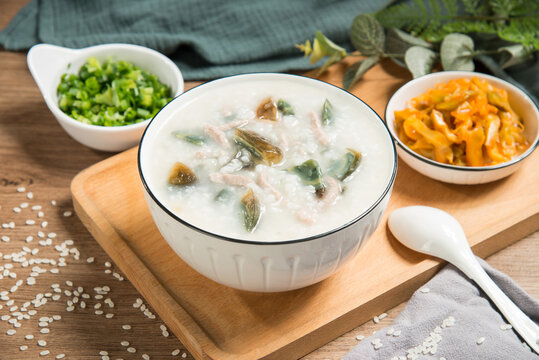 皮蛋瘦肉粥
