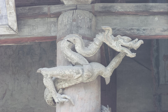 晋祠盘龙柱