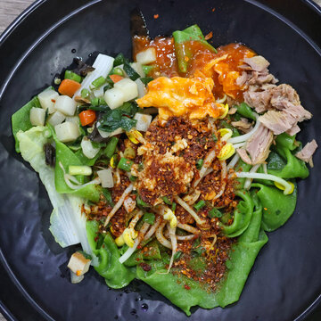 油泼菠菜面