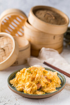 虾仁炒蛋