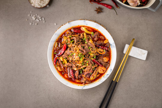 红油羊杂