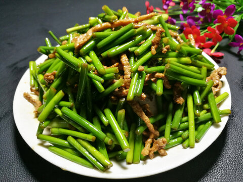 蒜苔炒肉