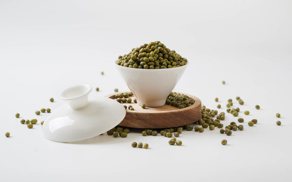 一碗绿豆创意特写
