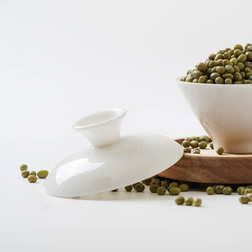 一碗绿豆创意特写