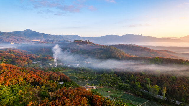 云雾山水
