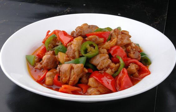 板栗焖仔鸡