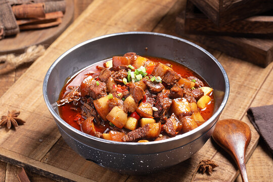 红烧肉土豆