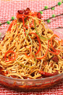 油淋干豆腐丝