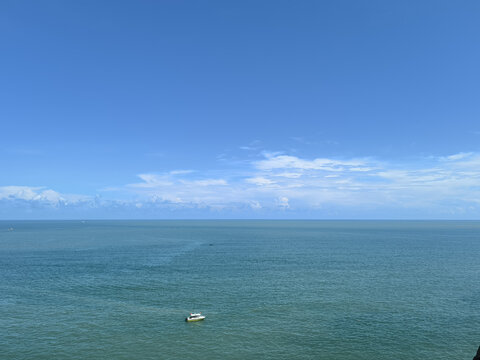 宽阔的海面