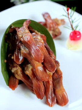 美味熏鸭舌