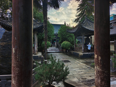 西安大学习巷大清真寺内庭