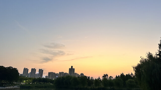傍晚