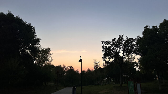 傍晚