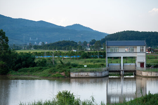 乡村河流水利工程水闸