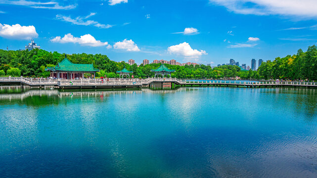 东湖风光