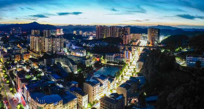 岑巩县