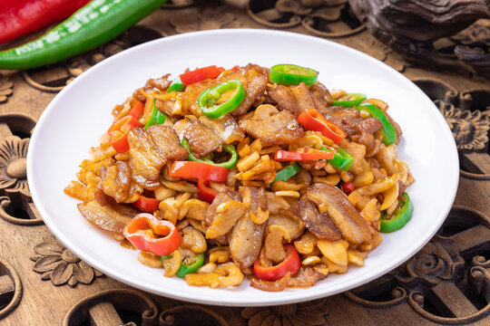 头菜炒五花肉