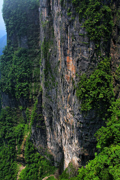 天门山悬崖峭壁