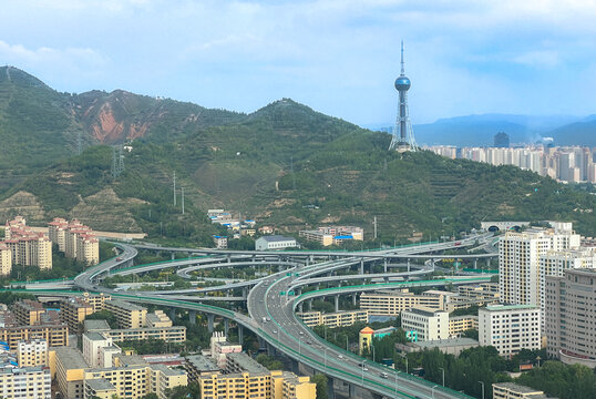 西宁市俯瞰