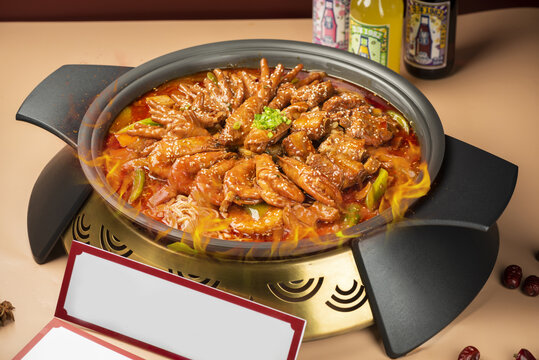 大虾排骨鸡爪鸡翅煲