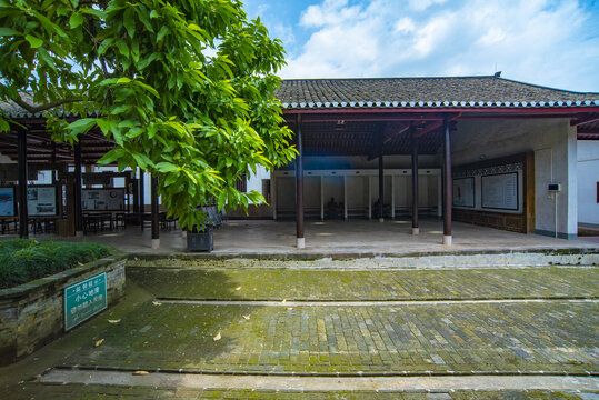 考棚庭院