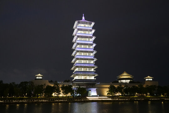 扬州大运河博物馆夜景