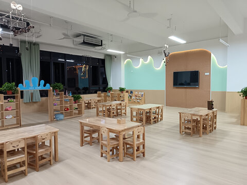 高级幼儿园教室