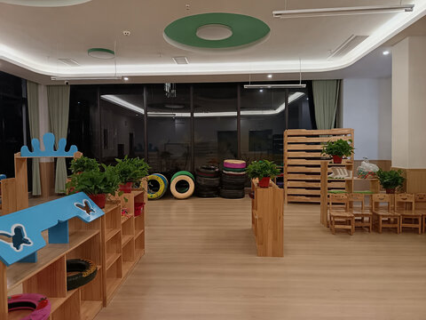高级幼儿园