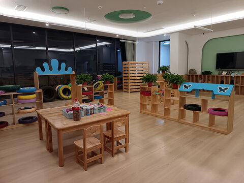 高级幼儿园