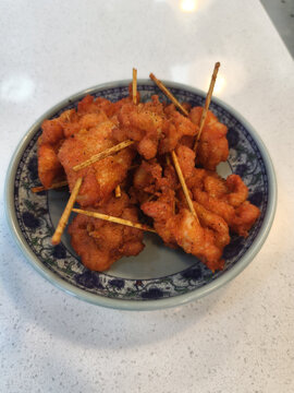 小碗菜牙签肉