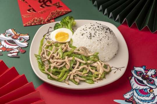 尖椒肉丝盖饭