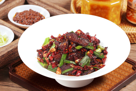 炒腊牛肉