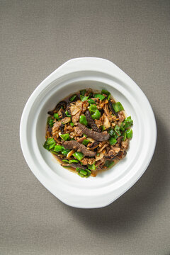 擂辣椒海参小炒肉