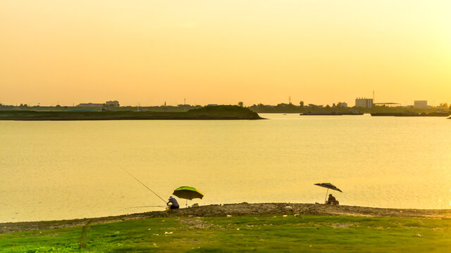 夕阳彩霞