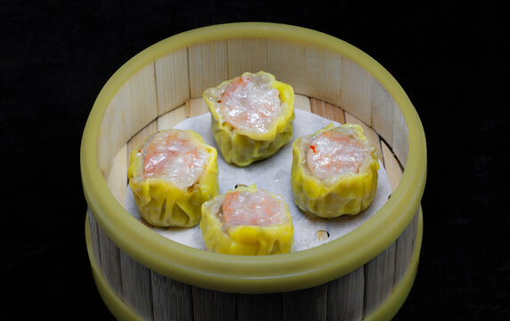 鲜虾干蒸烧麦