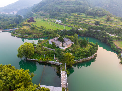济南章丘三角湾村宝珠山水库