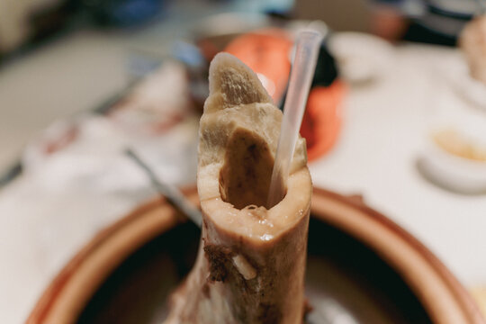 牛筒骨