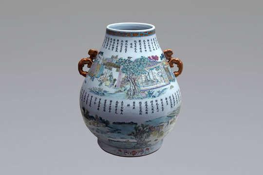 粉彩耕织图尊