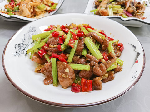 小炒黄牛肉