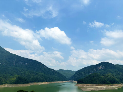 水库