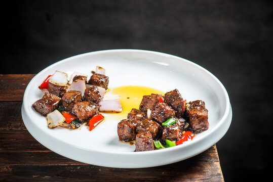 黑椒牛肉粒