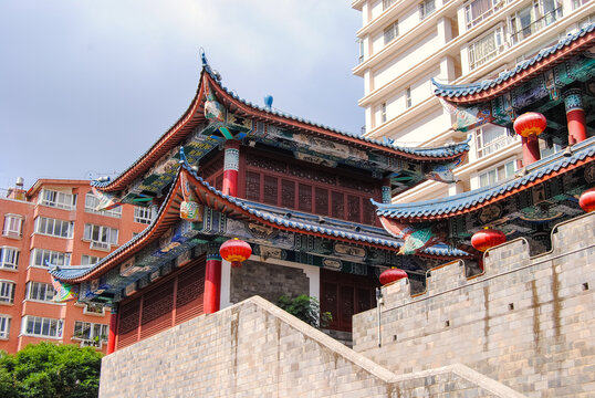 云南昆明金马碧鸡坊