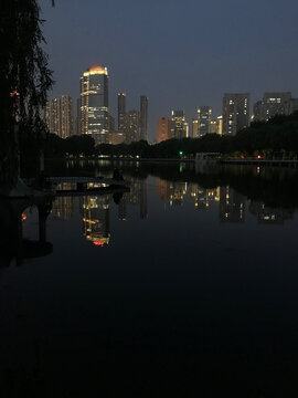 沈阳彩电塔夜景