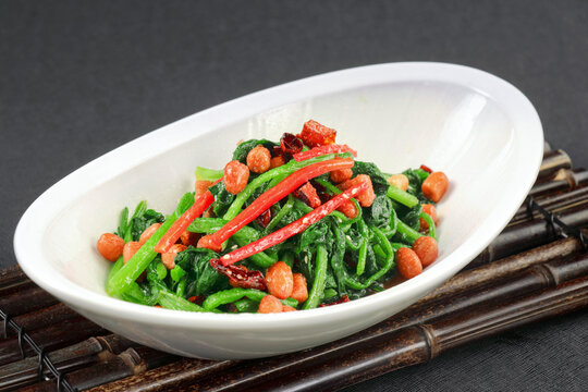果仁菠菜
