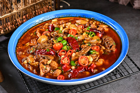 酱炖鱼杂豆腐